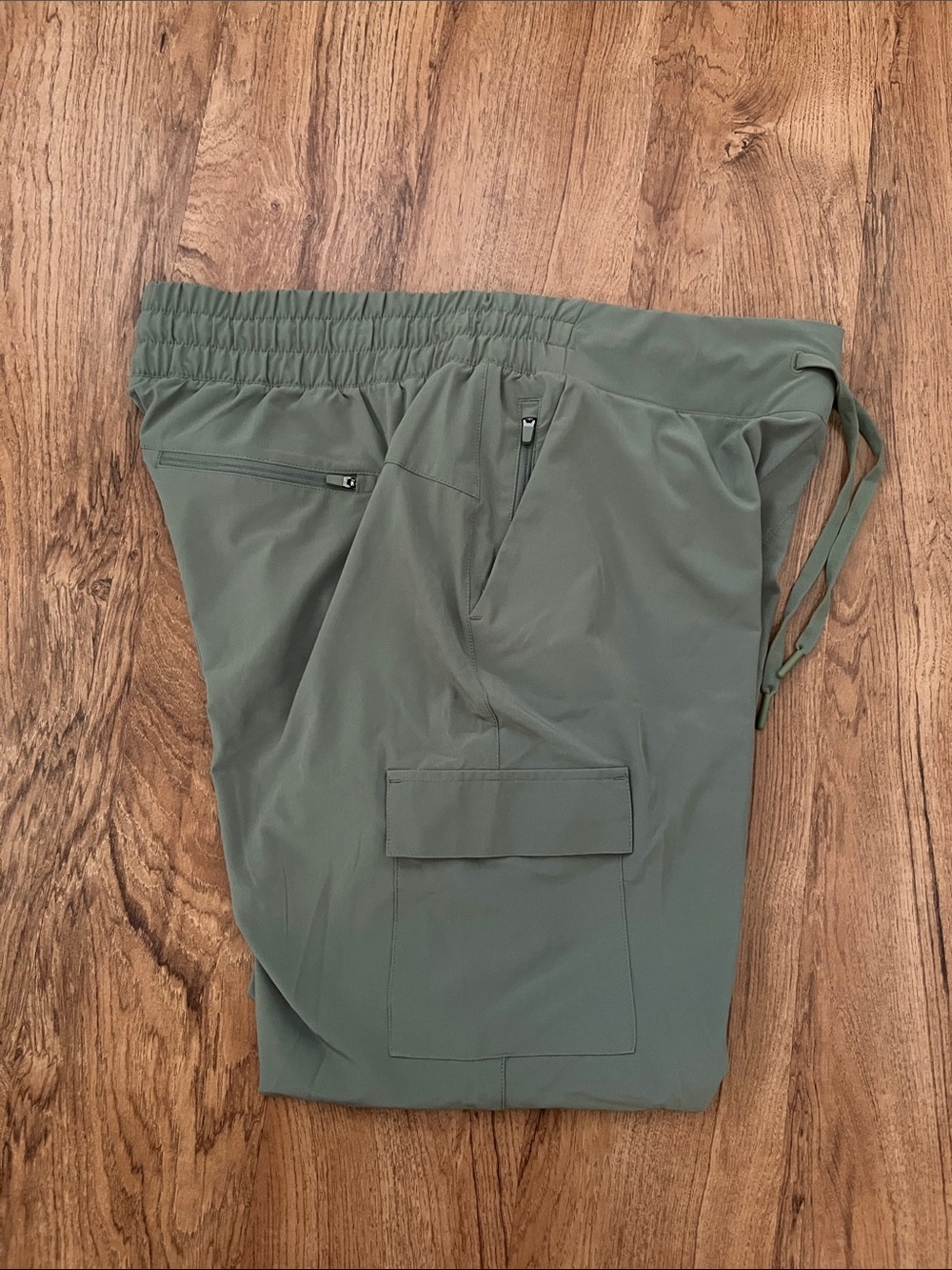 NWT All in Motion Cargo Joggers - Picture 5 of 11
